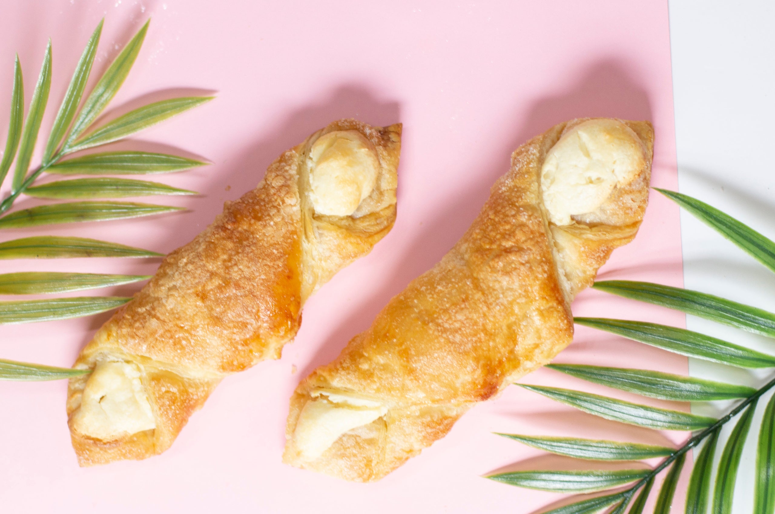 Virksomhedsbeskrivelse håndbevægelse Ubarmhjertig Puerto Rican Quesitos | Borinken Cakes